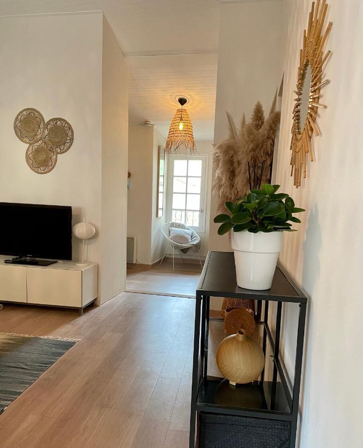 Appartement Aux Pieds Du Palais Des Papes. Avignon Exterior foto